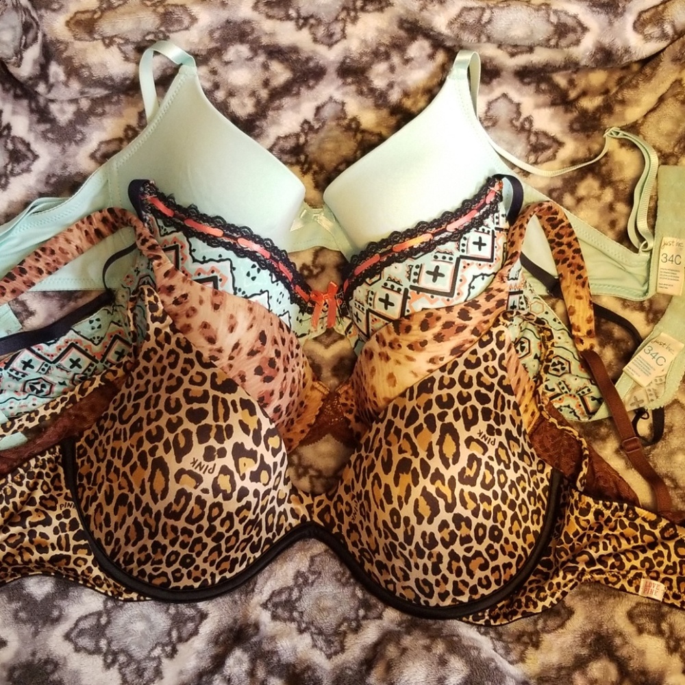 🕶Bra Bundle inc. VS Pink sizes 34C - 36D🕶